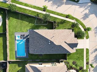 419 Yegua St, Webster, TX 77598