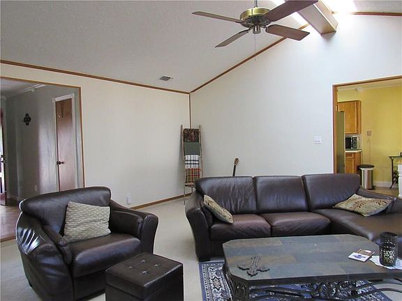 2nd image of 1217 San Marcos Dr
