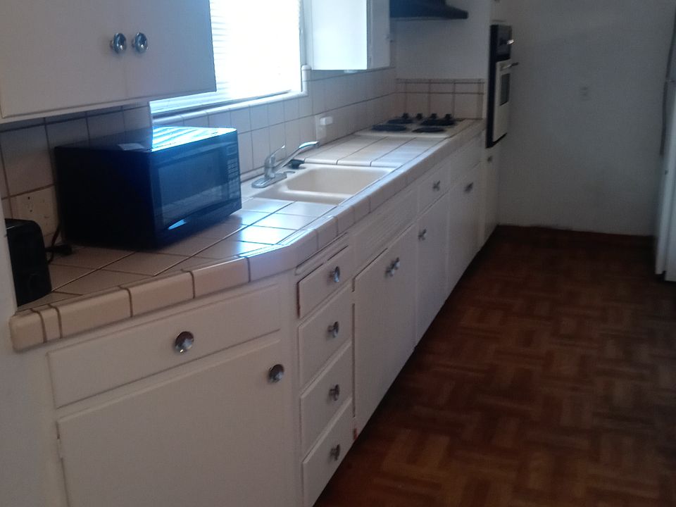 1st image of 4589 N Glenn Ave #A