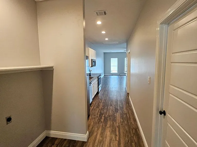 207 Lacey Eden Ln — Photo 22