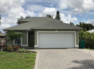 773 99th Ave N, Naples, FL 34108
