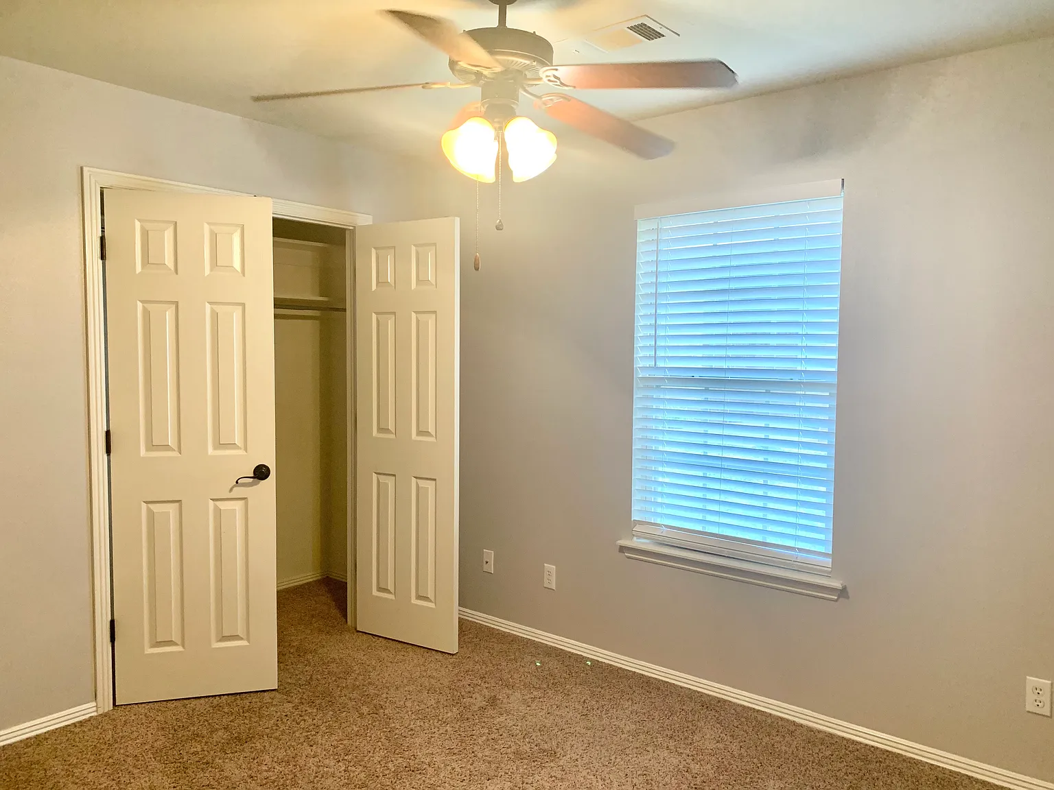 3 bed, 1386 sqft, $1,200 — Photo 4