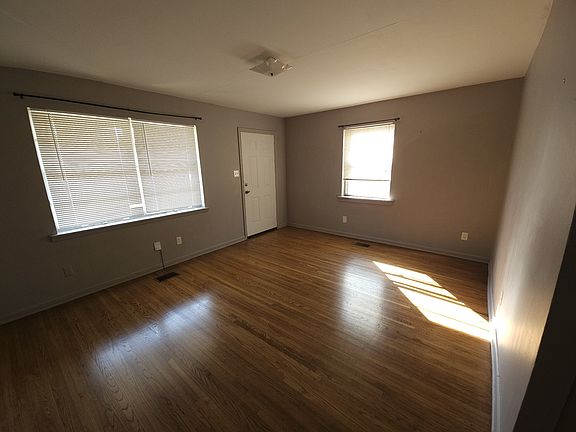 4th image of 3506 W Capitol Ave