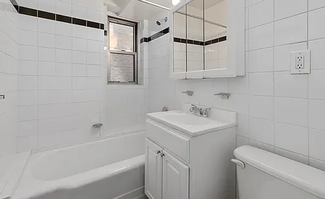 Rented by Dalan Rentals | media 8