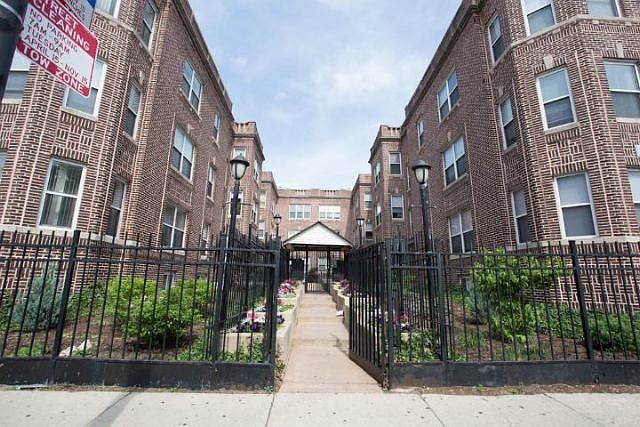 1st image of 4929 N Kedzie Ave APT 01E