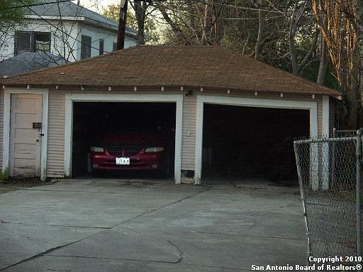 3rd image of 251 NATALEN ST