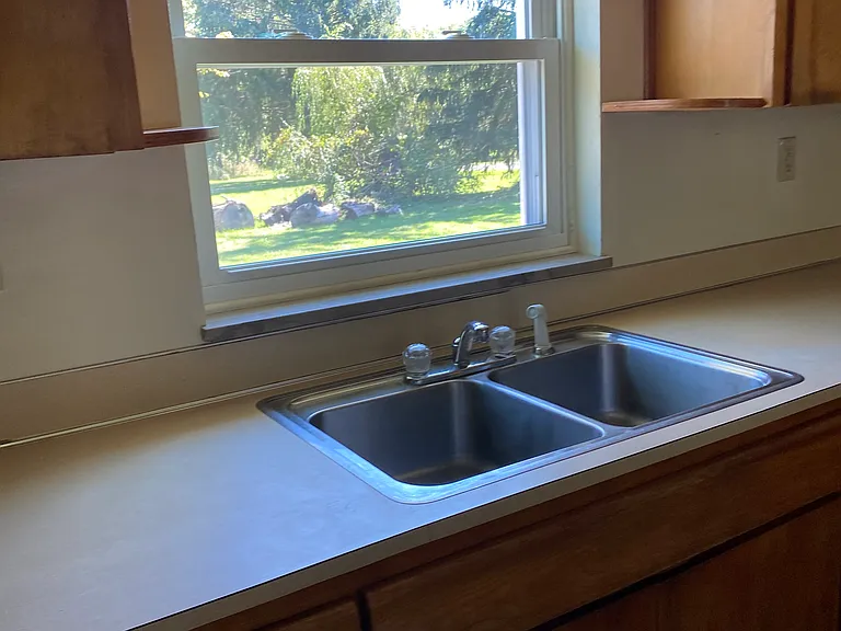 50 Reno Rd #B — Photo 8