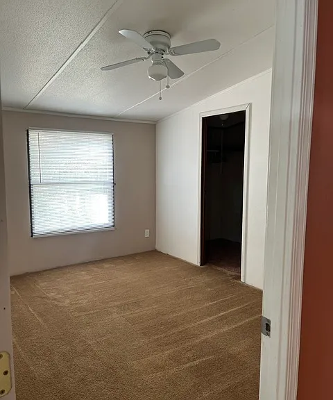 238 N Prince Dr — Photo 3