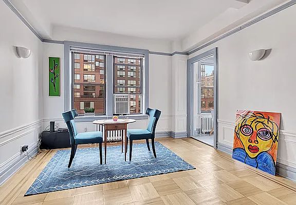 4th image of 710 W End Ave #14E