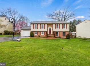 19990 Wild Cherry Ln, Germantown, MD 20874