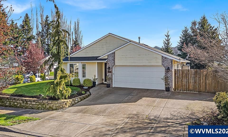 1st image of 4460 Morfitt St