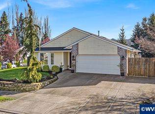 4460 Morfitt St, Hubbard, OR 97032