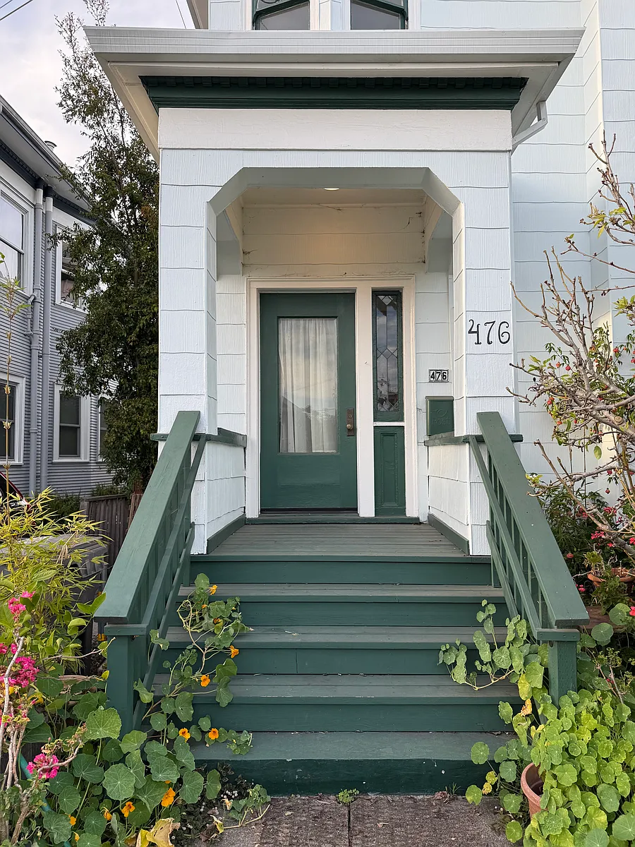 Front porch - 476 43rd St