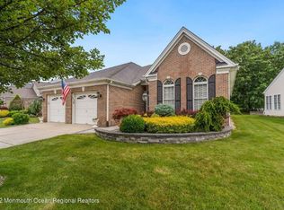 16 Winged Foot Rd, Jackson, NJ 08527