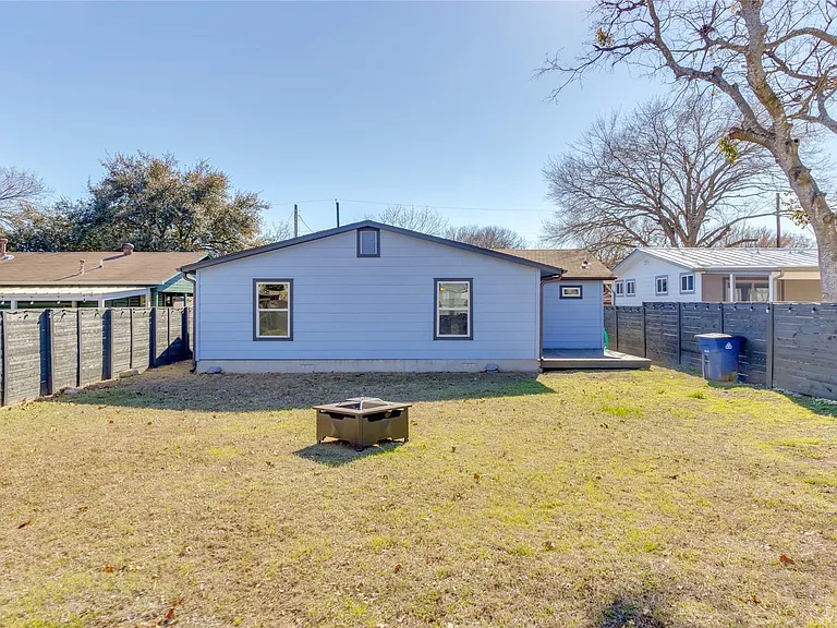 4702 Bandera Rd — Photo 11