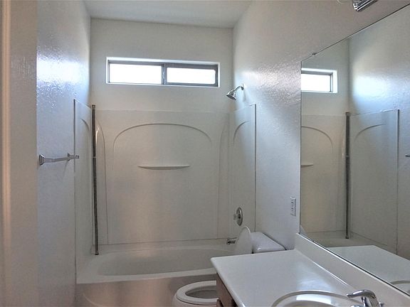 4th image of 7247 W Saint Charles Ave