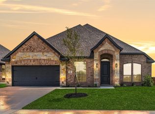 104 Mockingbird Hill Dr, Joshua, TX 76058