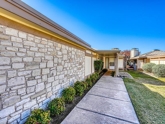 3rd image of 1406 Broken Hills Dr #3