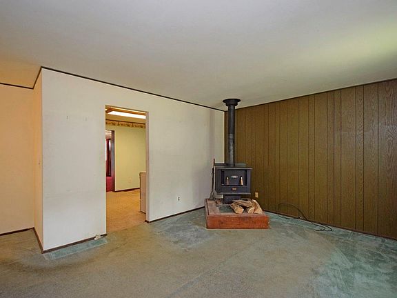 4th image of 621 Charwood Dr