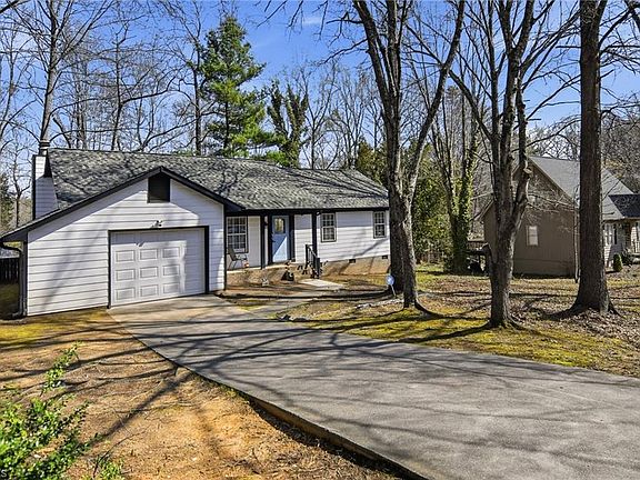 4th image of 6445 Armindale Ave