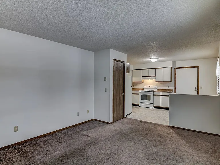 4615 Fairfax St — Photo 5
