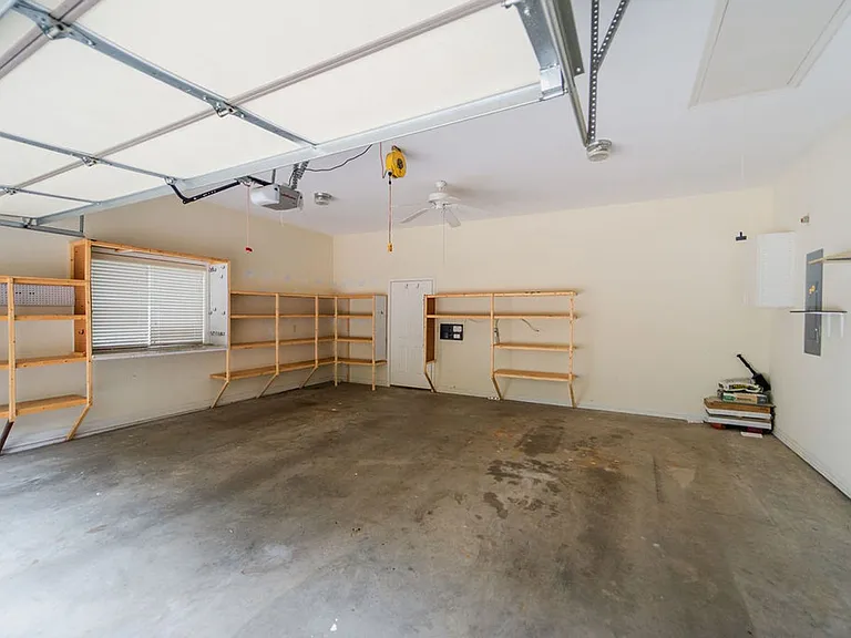 6 Lavanda Ln — Photo 32