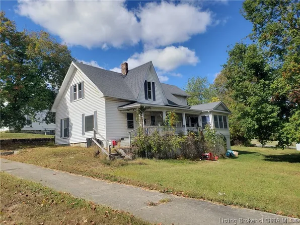303 W Market Street, Salem, IN 47167