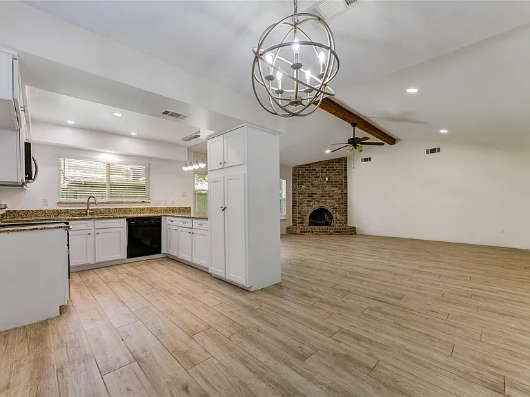 2114 River Village Dr — Photo 14