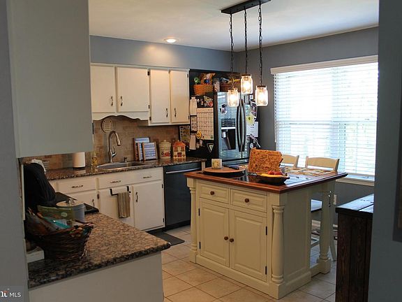 2nd image of 205 Village Walk Dr