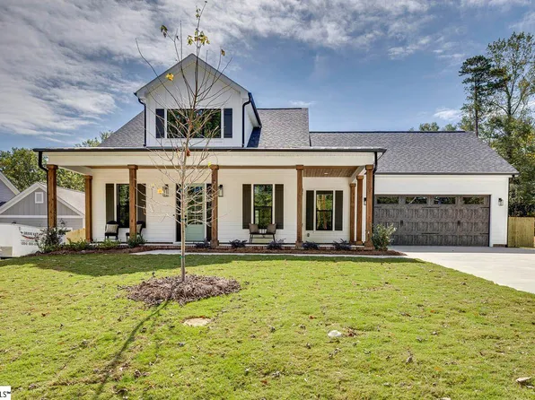 212 Forest Park Dr, Simpsonville, SC 29681