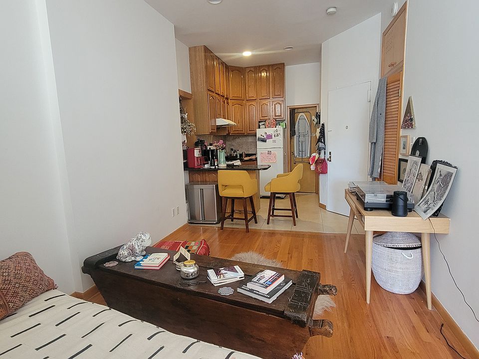 2nd image of 154 Mott St #5-F
