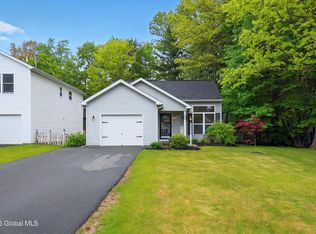 324 Meadowlark Dr, Ballston Spa, NY 12020