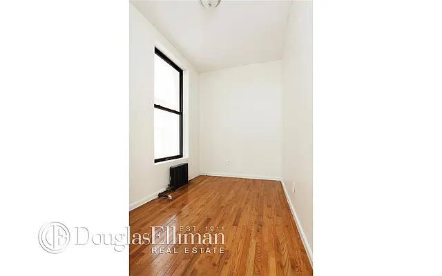 Rented by Douglas Elliman | media 18