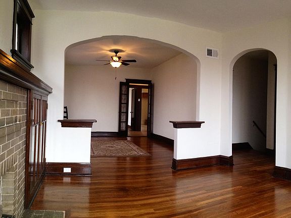 3rd image of 4647 Wilcox Ave #A