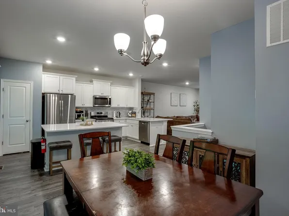 104 Levis Dr, Mount Holly, NJ 08060
