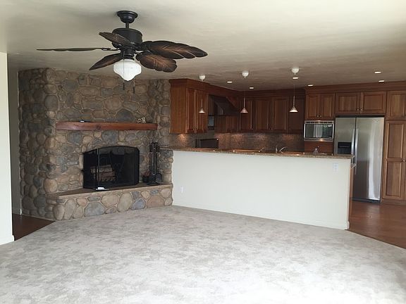 Living Room & Kitchen