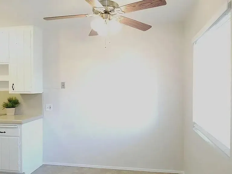 4826 Cypress St #4826D — Photo 3
