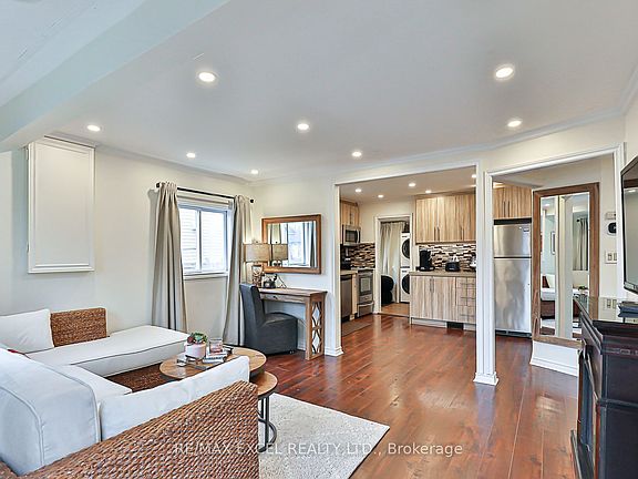 3rd image of 255 Parkway Ave