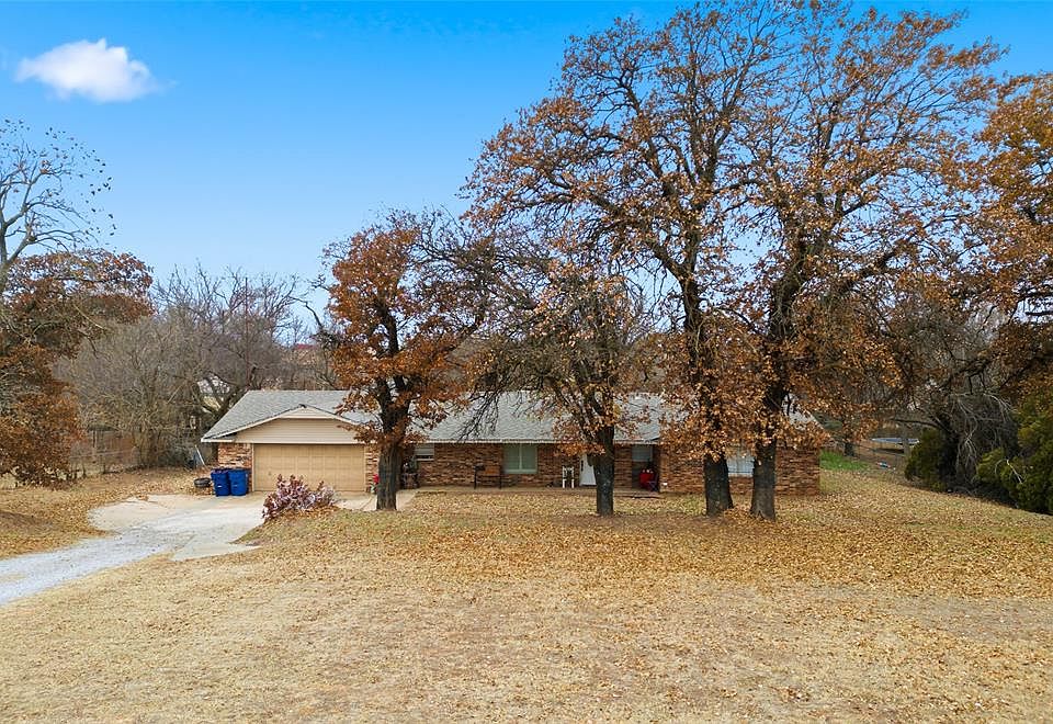 1st image of 18 Quail Dr