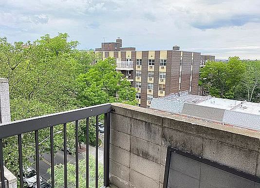 1st image of 140-71 34th Ave #4E