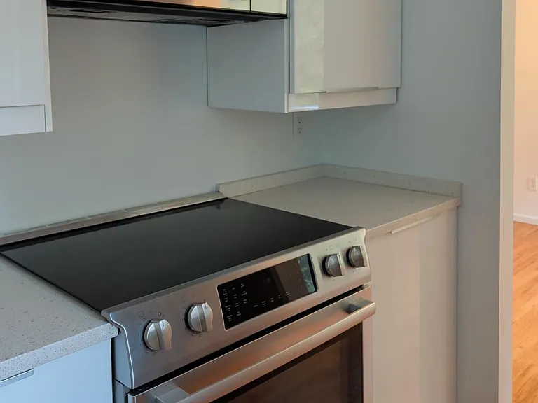 439 Brien Dr SE #1 — Photo 4