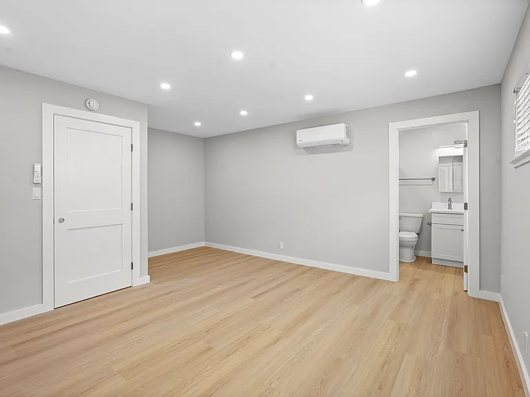 836 Blair Avenue — Photo 11