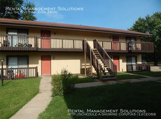 5209 SW 12th Ter APT 2, Topeka, KS 66604