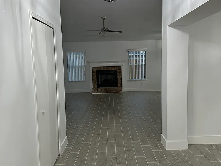 4837 Victoria Chase Ct — Photo 13