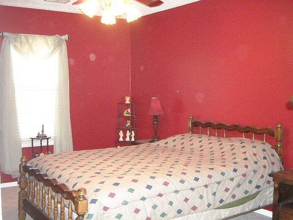 10145 Riggan Dr., Olive Branch, MS 38654