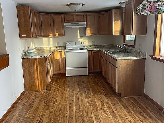 5th image of 15204 Homer Dr
