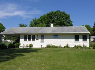 507 Parkway Dr, Fairless Hills, PA 19030