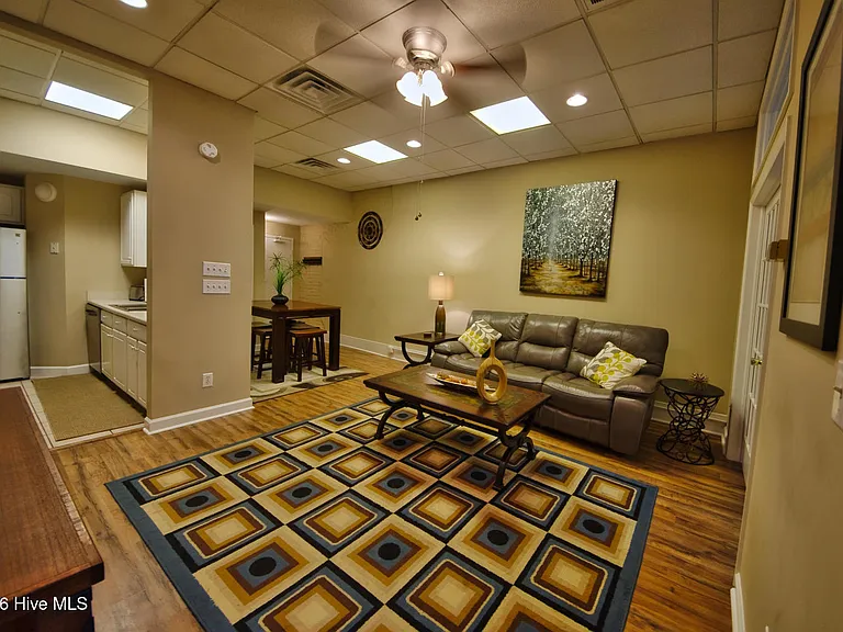 30 N Front St #2 — Photo 8