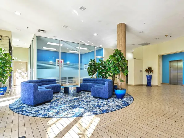 Villa Adobe, 404 Shatto Pl #16a9755ad, Los Angeles, CA 90020