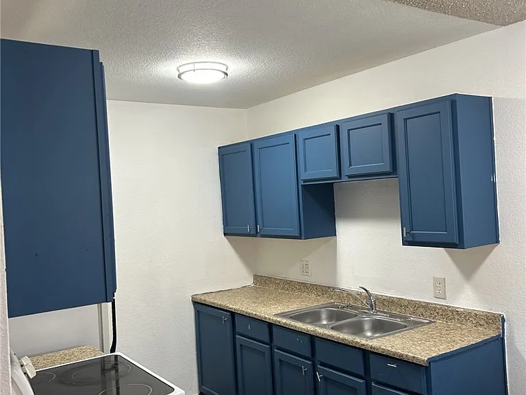 2321 Ellis St #3 — Photo 4